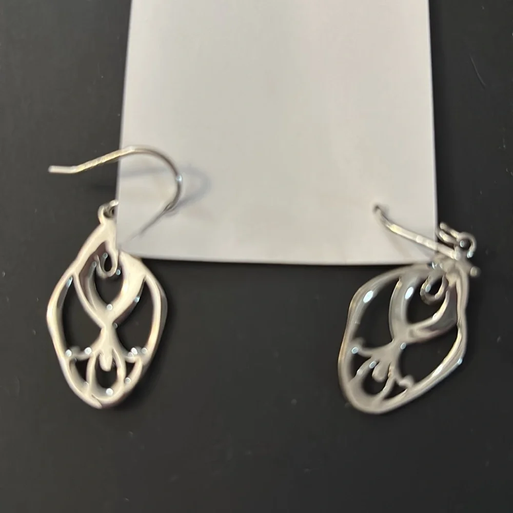 NIB Silpada Sterling Silver 925 Art Deco Hammered Dangle Earrings   1” X 5/8”